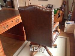 Antique Style Desk Chair, Swivel, Study, Solid Wood, Leather, Buttoned, Castors