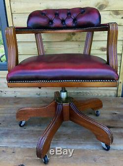 Antique Style RING MEKANIKK NORWAY Studded Leather Chesterfield Captains Chair