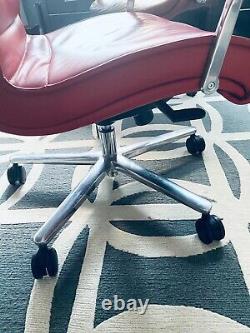 Beautiful red office chair