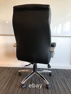 Black Leather Executive Office Chair Dynamic
