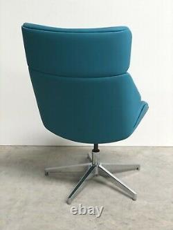 Brand New Designer Upholstered Blue Faux Leather Swivel Office Home Chair (935)