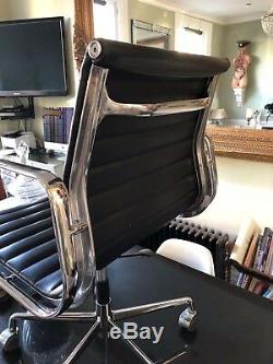 Charles Eames EA 117 by ICF Retro Black Leather Ribbed Office Task Chair