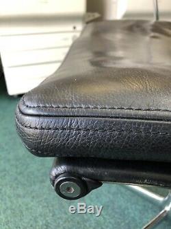 Charles Eames EA217 pad chair Black leather Genuine Icf Original