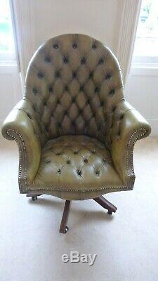 Chesterfield Directors Swivel Office Chair. Antique brown/green Leather