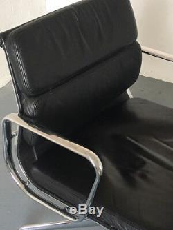 Eames Softpad Vitra office chair, swivel black leather vintage retro Herman Mill