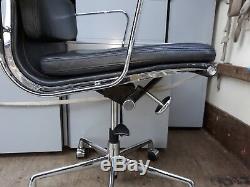Eames Style Black Soft Pad Office Chair Leather low back gas lift