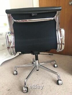 Excellent Vitra Eames EA217 Soft Pad Executive Leather And Chrome Office Chair