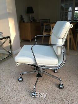 Excellent Vitra Eames ICF EA217 Soft Pad Leather And Chrome Office Chair