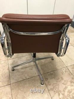 Executive Office Conferance Chair Brown Leather And Chrome