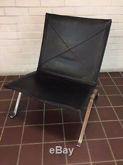 Fritz Hansen PK 22 Black Leather Chair by Poul Kjaerholm