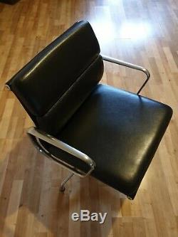 GENUINE Vitra Soft Pad Chair-Conference-Eames LEATHER in Excellent Condition