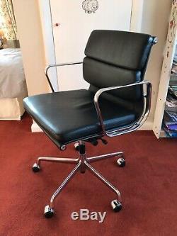 Genuine Eames Vitra Office chair Black leather soft pad EA217 RRP £2,500