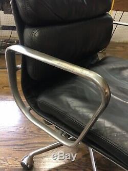 Herman Miller Eames Aluminum Group Soft Pad Black Executive Chair Leather MCM
