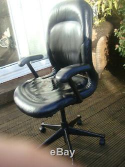 Herman Miller soft pad vintage chair 60s 70s black Leather contemporary Eames