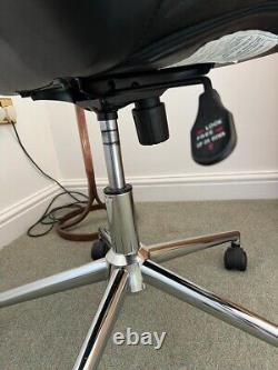 Luxury office chair black Used