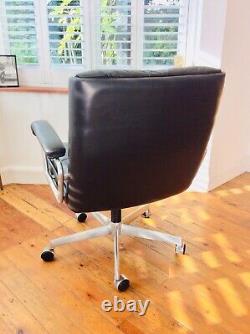 Mid Century Leather Jorgen Rasmussen Style Kevi Swivel Leather Office Chair