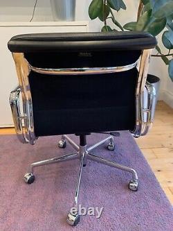 Original Vitra Eames Softpad Office Chair black Leather/excellent condition