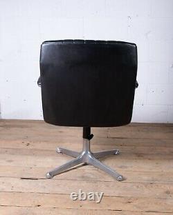 Osvaldo Borsani P25 office chair for Tecno Vintage 1960s