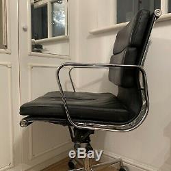 Soft Pad Office Chair Chrome Base Leather Vitra Dupe
