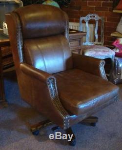 Stunning Large Leather Executive Office Chair Vintage Styling