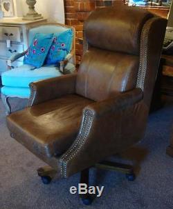 Stunning Large Leather Executive Office Chair Vintage Styling