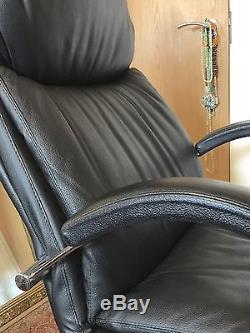 Superb Quality Luxury Executive High back Leather Office Swivel Chair