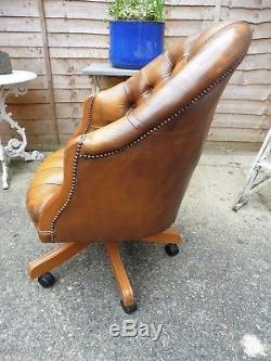 Tan Leather Chesterfield Buttoned Swivel & Tilt Action Office Desk Chair