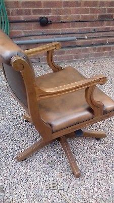 Tan Leather Vintage Chesterfield Style Captains Desk Office Swivel Chair