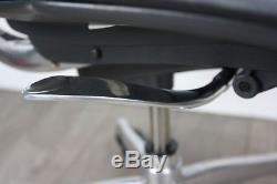 UK DELIVERY Humanscale Freedom Headrest Chair Black Leather Polished Frame