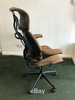 Vintage Shaaby Chic Humanscale Freedom Ergonomic Chair