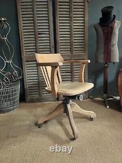 Vintage Swivel Office Chair / Oak Swivel Office Chair / Home Office Chair