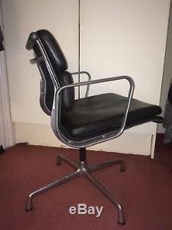 Vitra Authentic Eames Softpad EA 208 With Armrest Black Leather