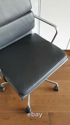 Vitra EA219 Eames grey leather Softpad ergonomic chair for luxury home office